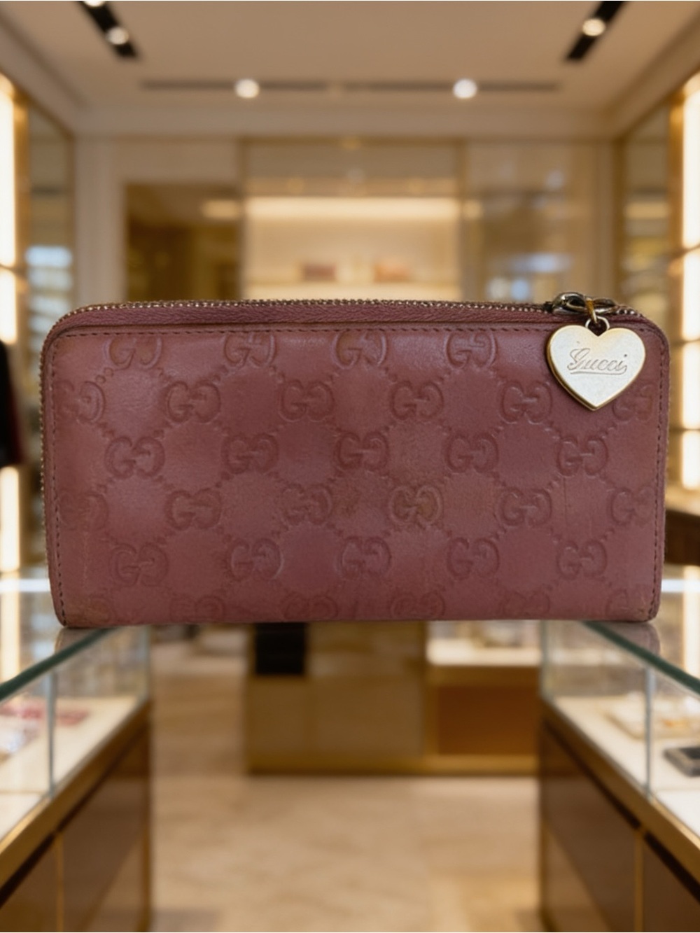 Gucci Guccissima Pink zip around leather Wallet